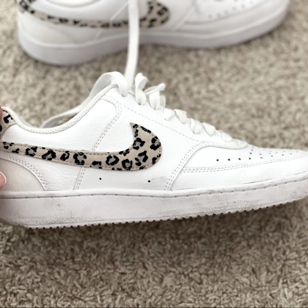 Nike leopard shoes